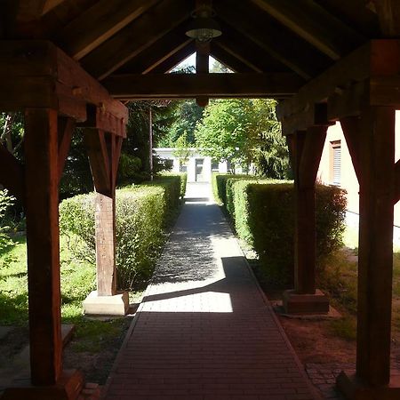 Hotel Kreuzbruchhof Burg Stargard Εξωτερικό φωτογραφία