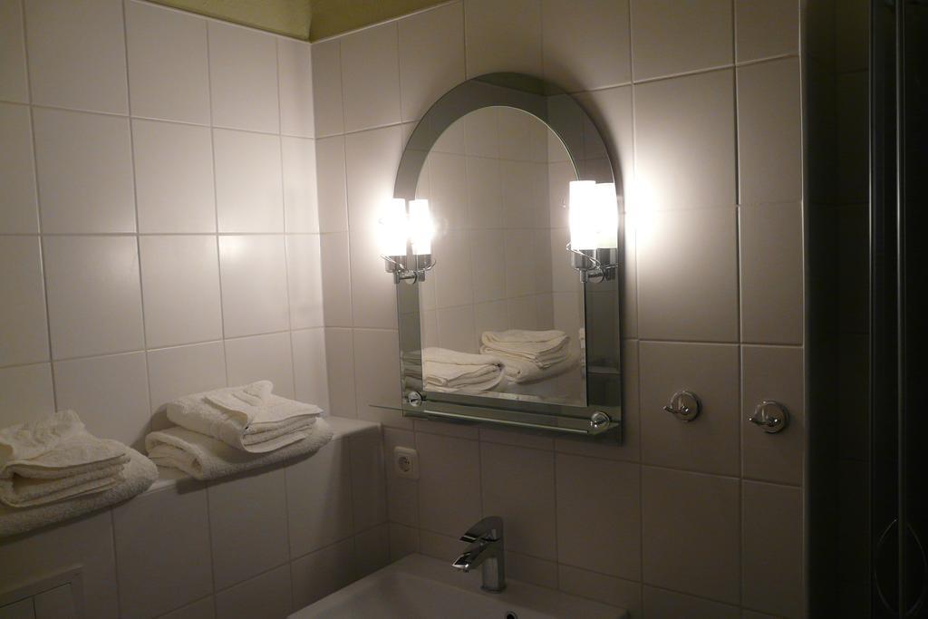Hotel Kreuzbruchhof Burg Stargard Εξωτερικό φωτογραφία