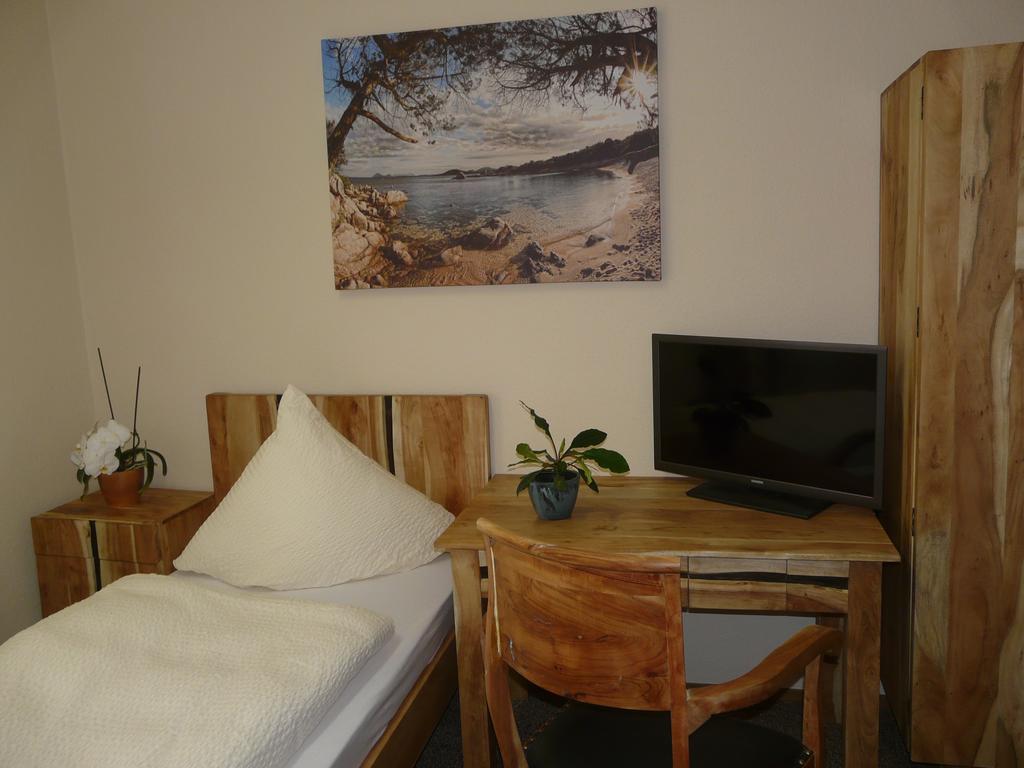 Hotel Kreuzbruchhof Burg Stargard Εξωτερικό φωτογραφία